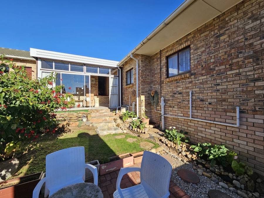 3 Bedroom Property for Sale in Jeffreys Bay Central Eastern Cape